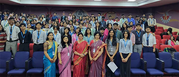 Expert Lecture on “Finding Your Voice”